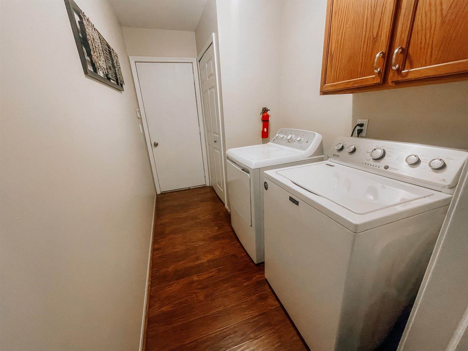 60 Pine Tree Ridge Drive, Waterford, MI 48327