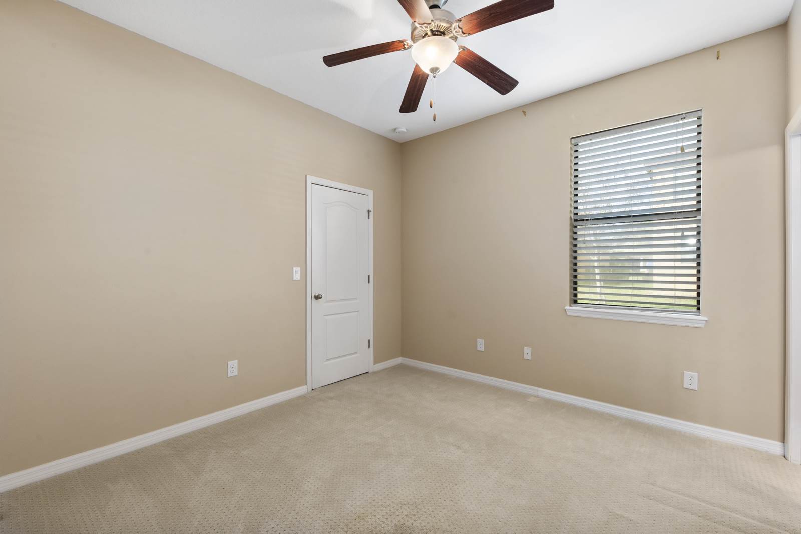 3616 81ST Place East, Sarasota, FL 34243