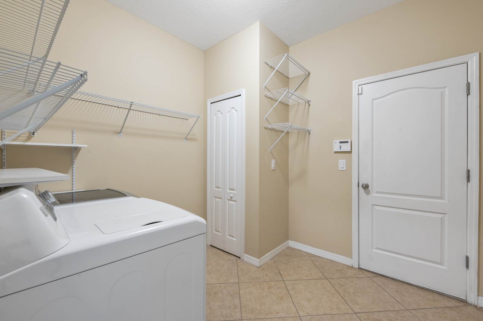 3616 81ST Place East, Sarasota, FL 34243