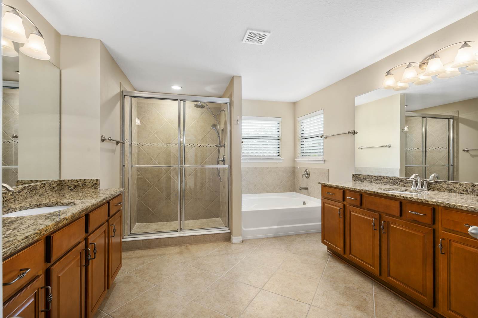 3616 81ST Place East, Sarasota, FL 34243