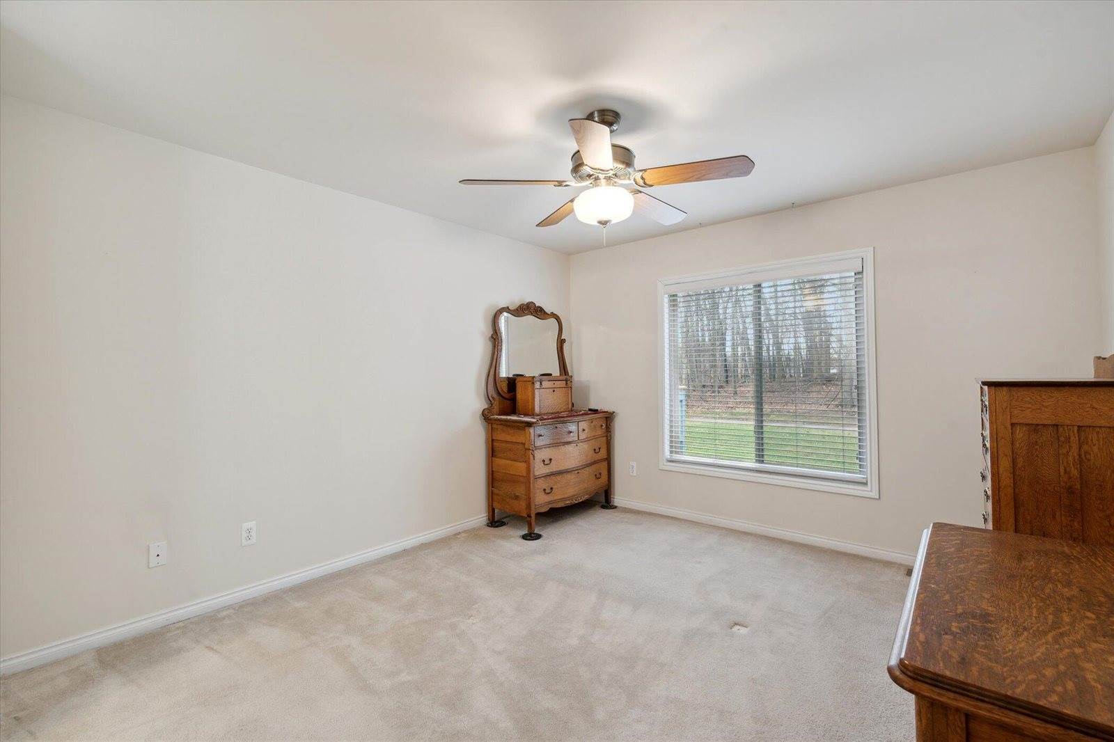 17462 Ava Court, New Boston, MI 48164