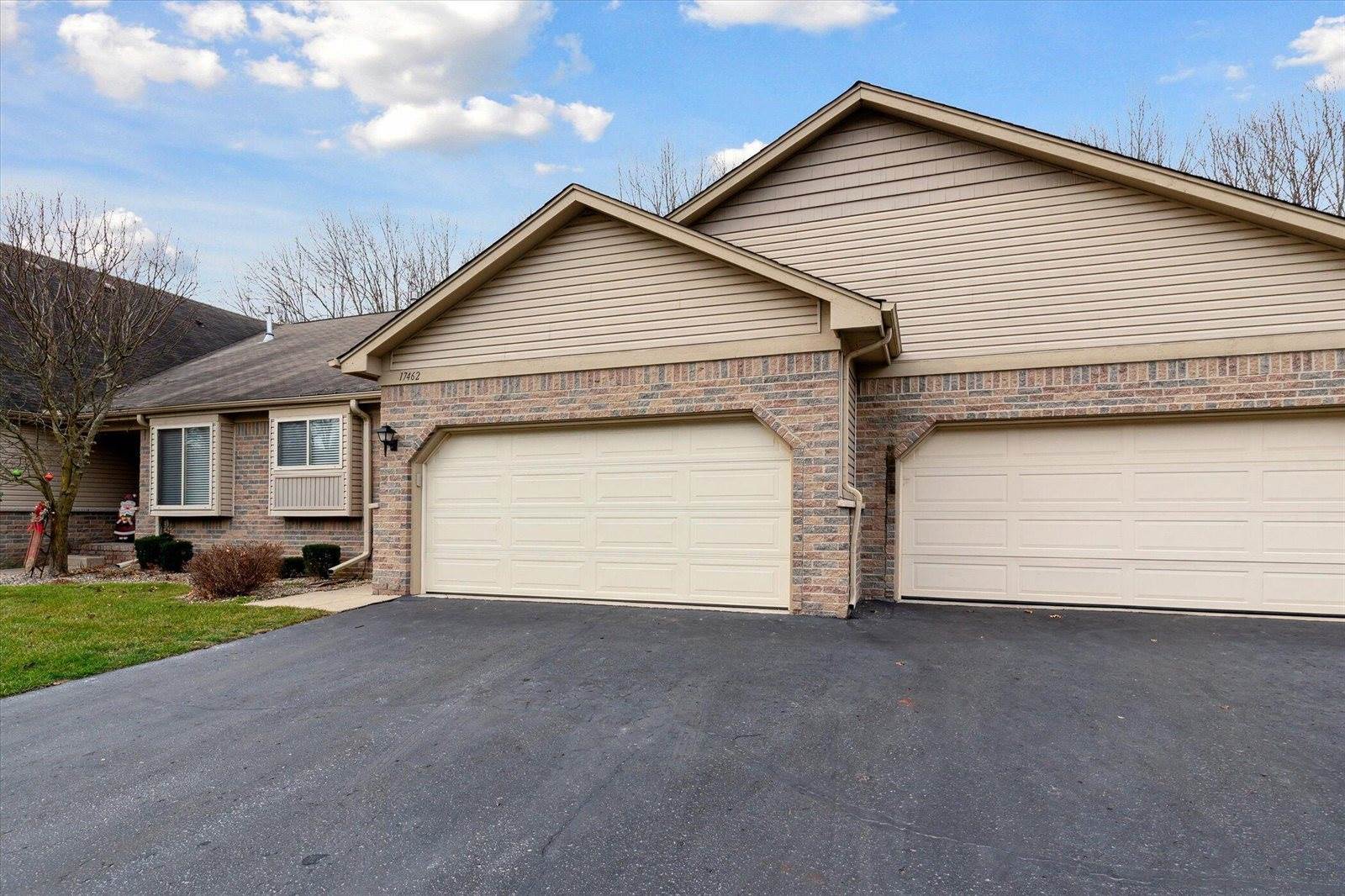 17462 Ava Court, New Boston, MI 48164