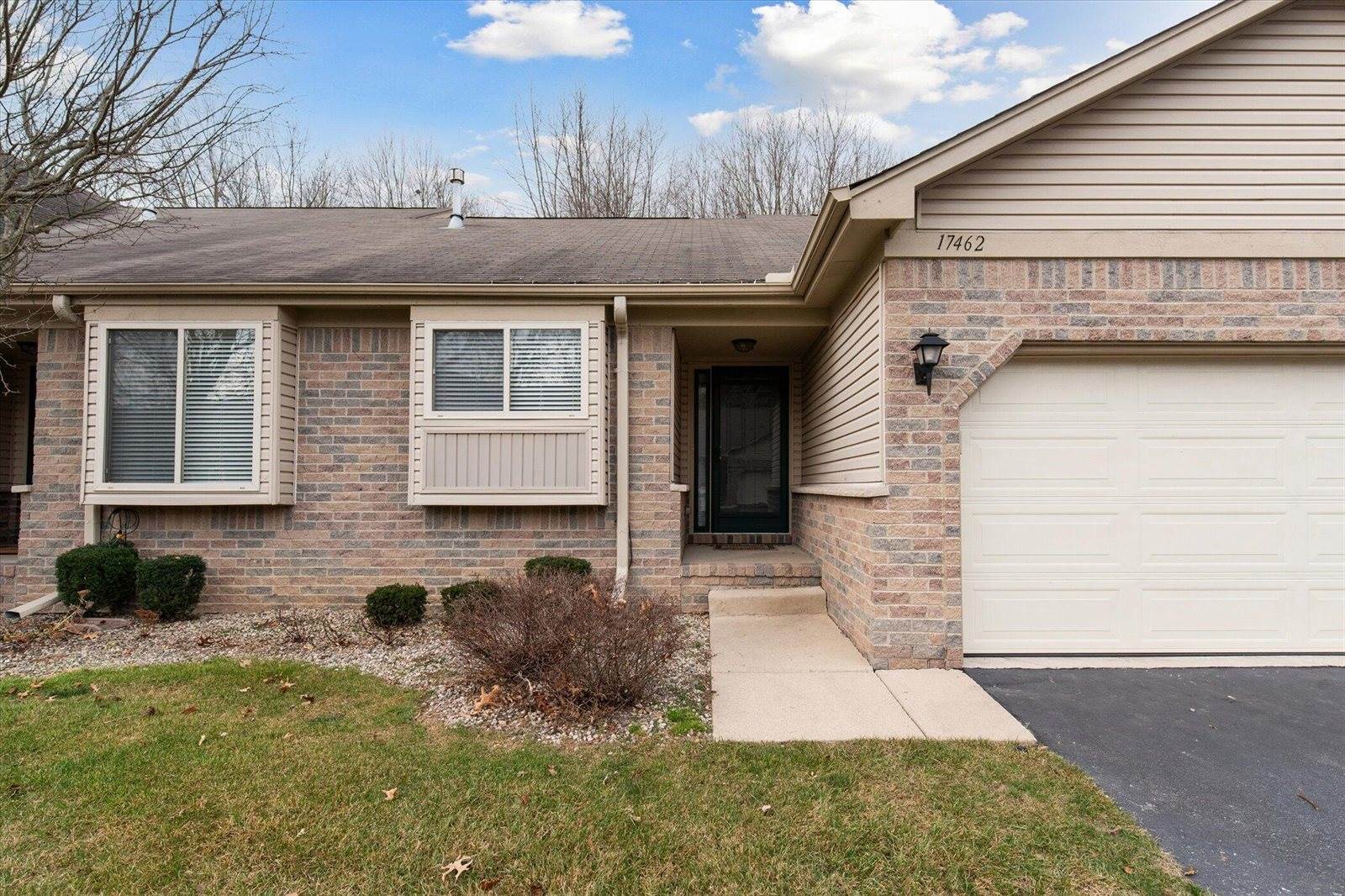 17462 Ava Court, New Boston, MI 48164