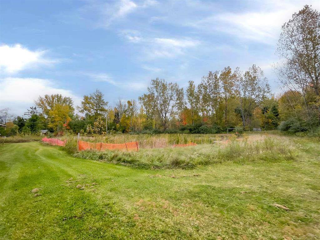 5490 North Water, Edenville Township, MI 48657