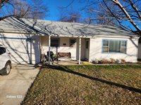 2316 SW Madeline, Topeka, KS 66614