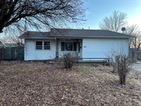 1755 W Rado Ave, El Dorado, KS 67042