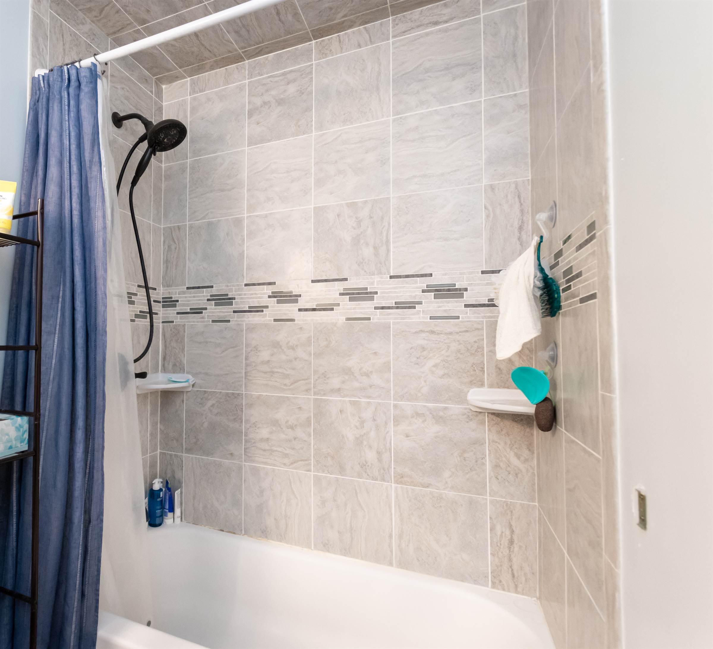 380 Keswick Drive, Piscataway, NJ 08854