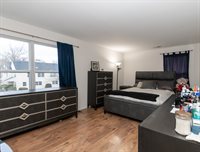 380 Keswick Drive, Piscataway, NJ 08854