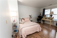 380 Keswick Drive, Piscataway, NJ 08854