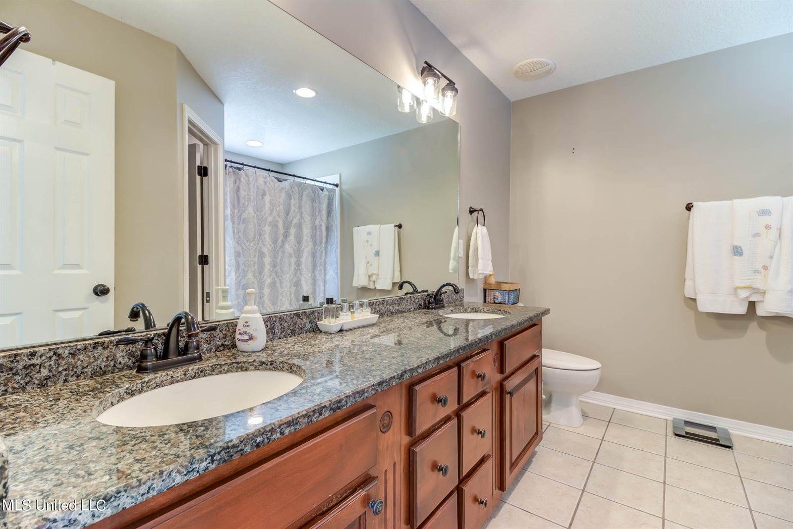 14860 Loveless Drive, Gulfport, MS 39503