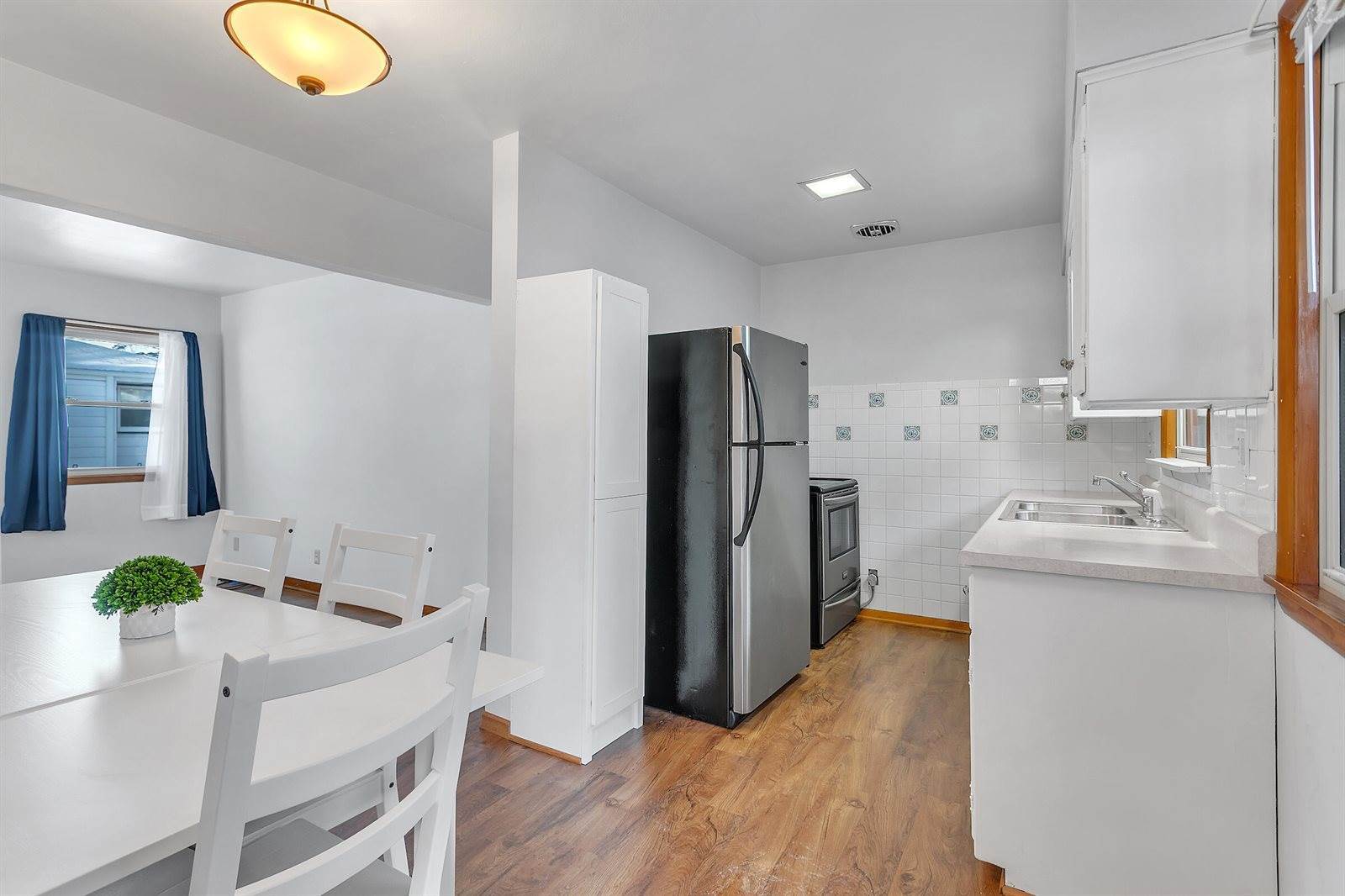 3881 East Obrien Rd, Oak Creek, WI 53154