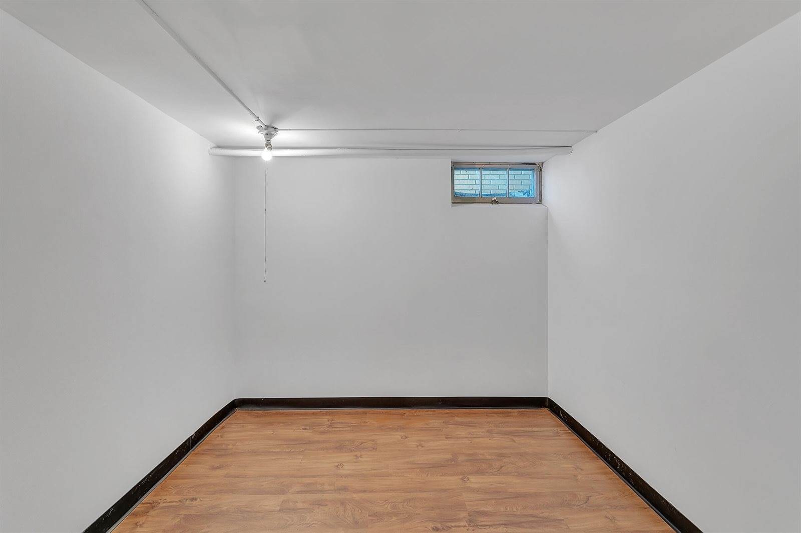 3881 East Obrien Rd, Oak Creek, WI 53154