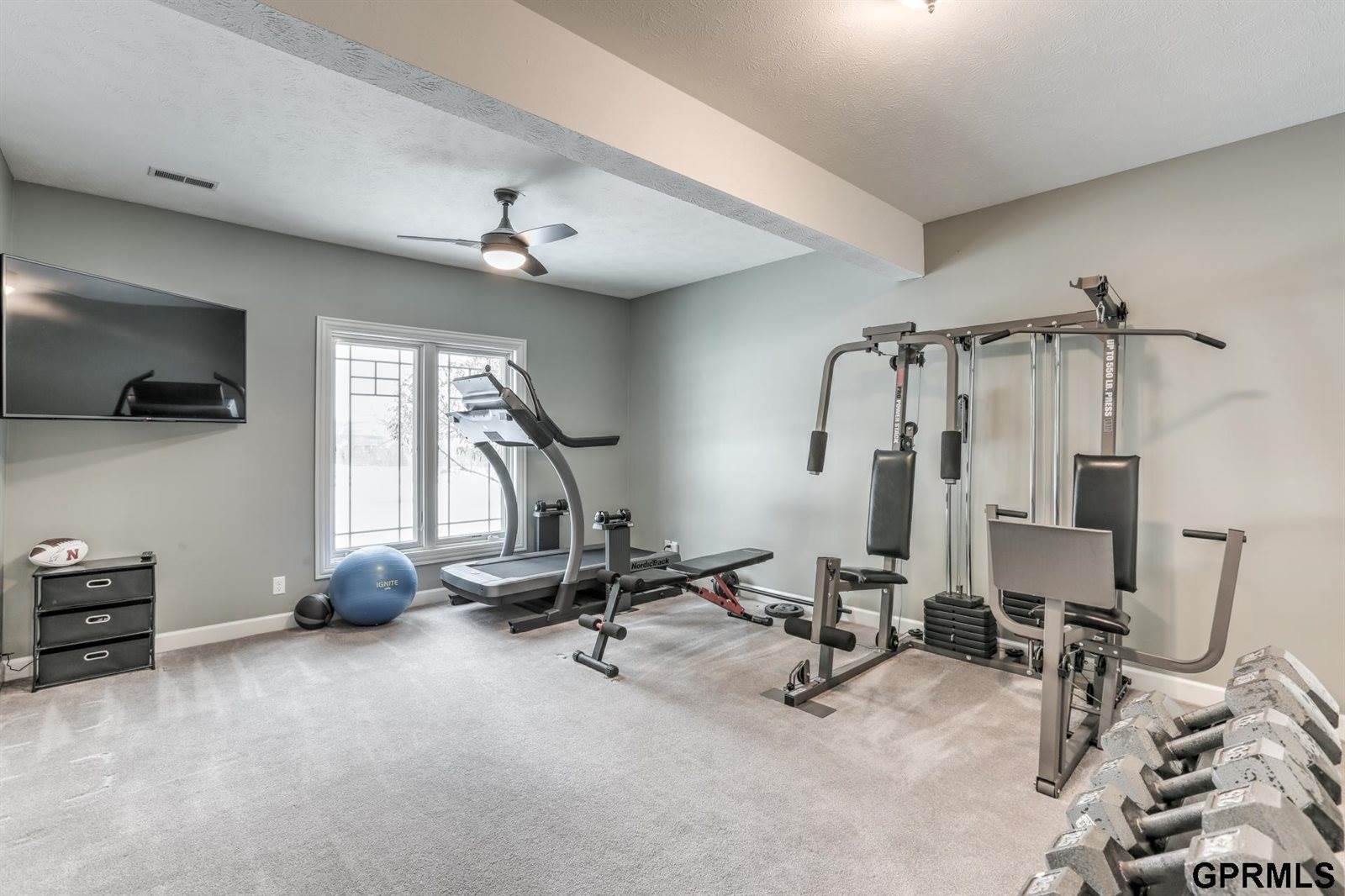 905 Wicklow Road, Papillion, NE 68046