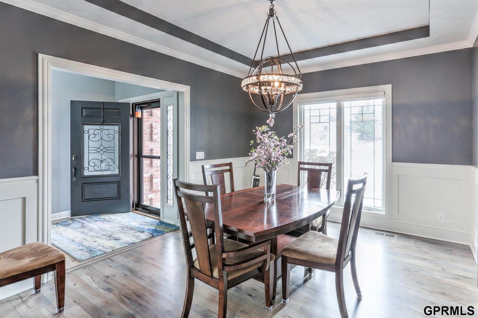 905 Wicklow Road, Papillion, NE 68046