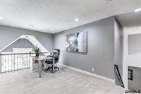 905 Wicklow Road, Papillion, NE 68046