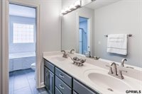 905 Wicklow Road, Papillion, NE 68046