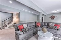 905 Wicklow Road, Papillion, NE 68046