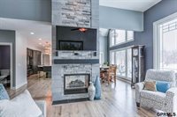 905 Wicklow Road, Papillion, NE 68046