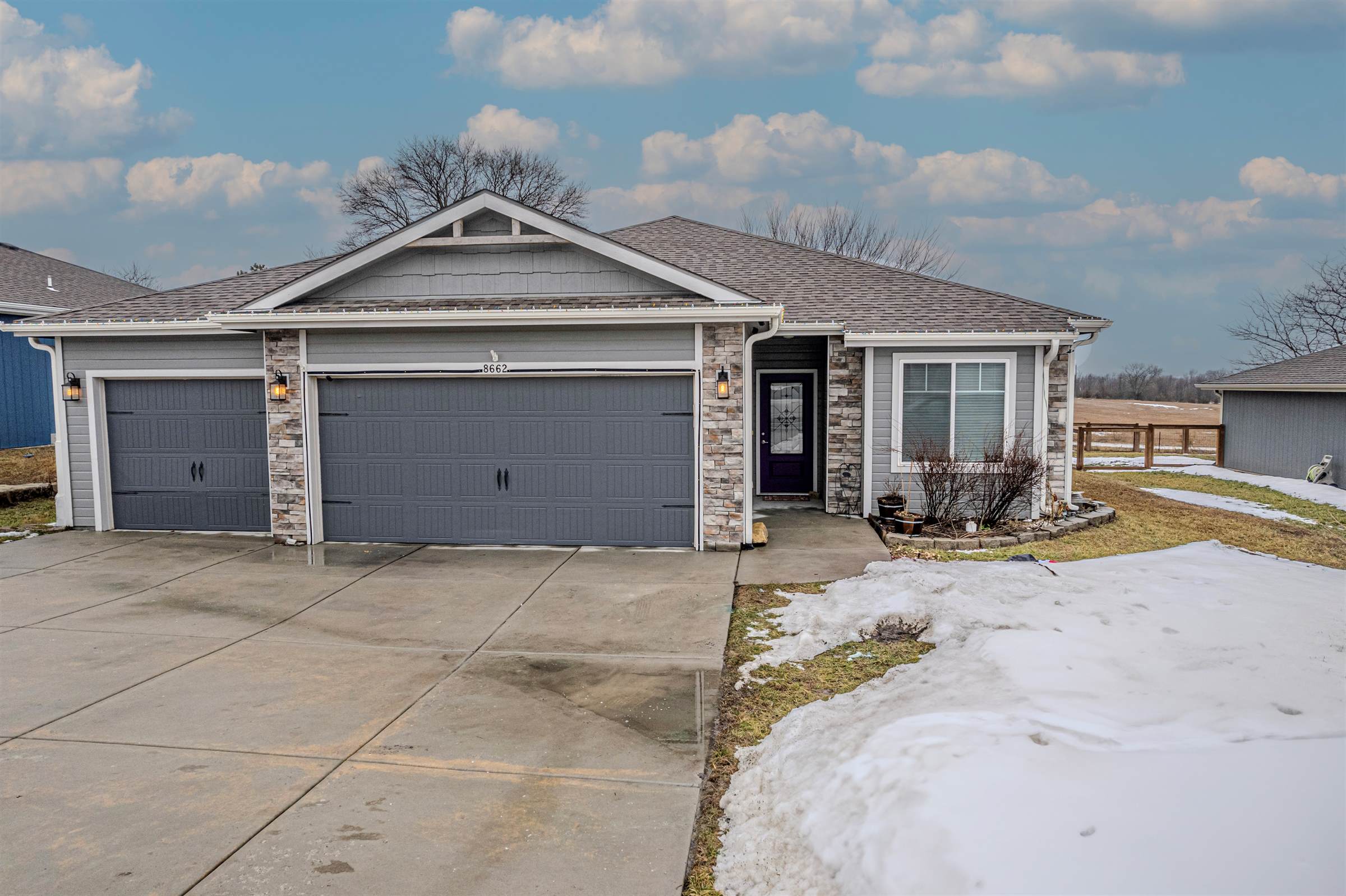 8662 William Drive, Manhattan, KS 66502