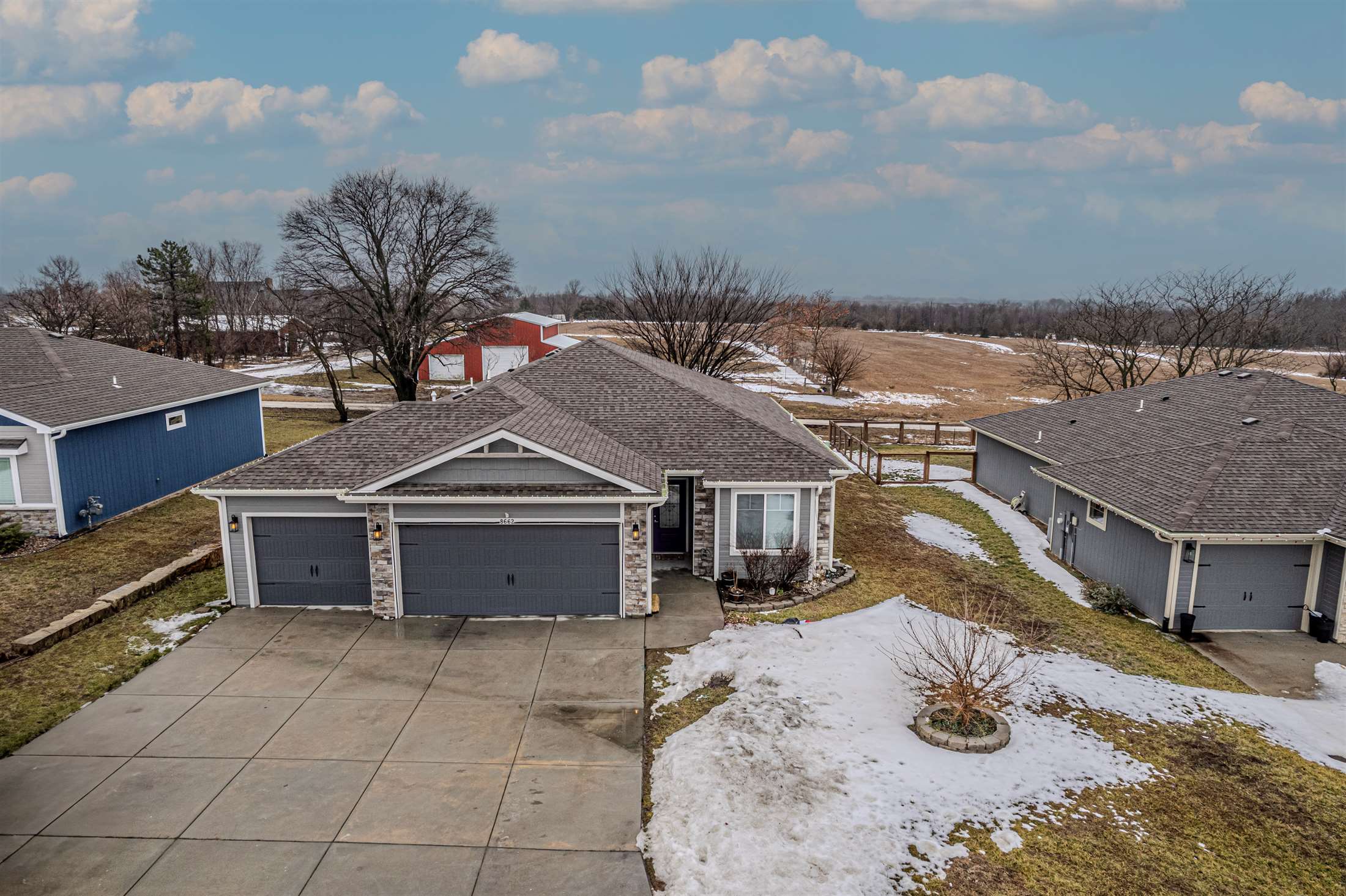 8662 William Drive, Manhattan, KS 66502