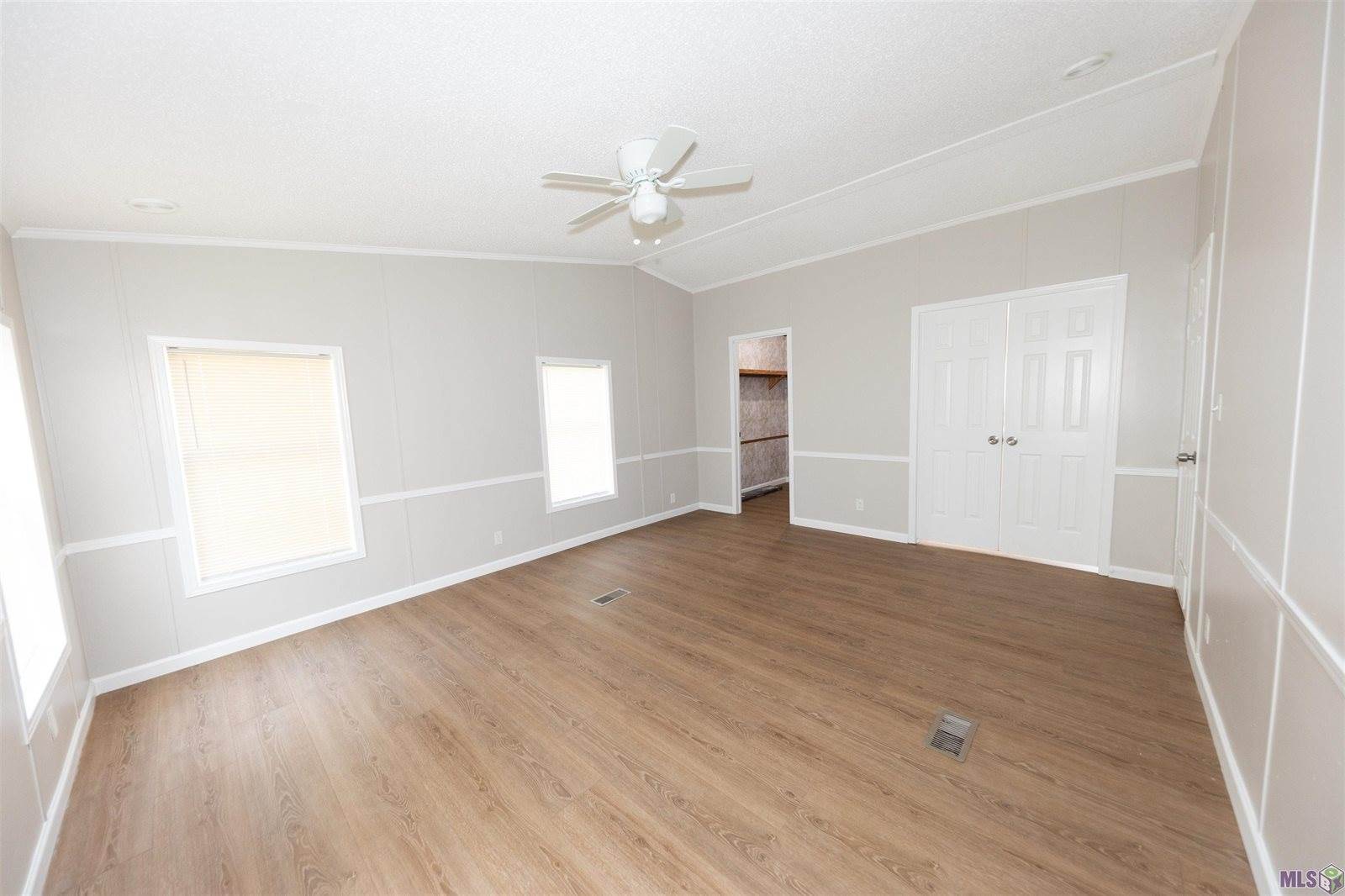 17660 Bay Paul Rd, Livingston, LA 70754