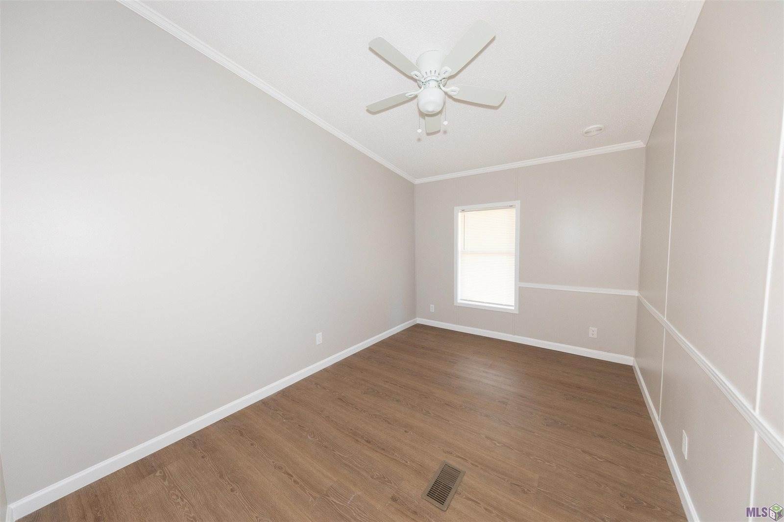 17660 Bay Paul Rd, Livingston, LA 70754