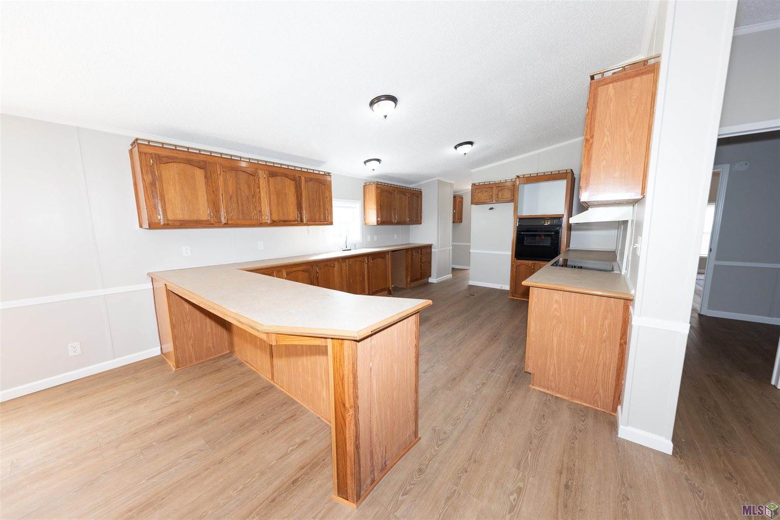 17660 Bay Paul Rd, Livingston, LA 70754