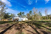 17660 Bay Paul Rd, Livingston, LA 70754