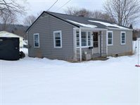 26 Cedar Street, Dexter, ME 04930