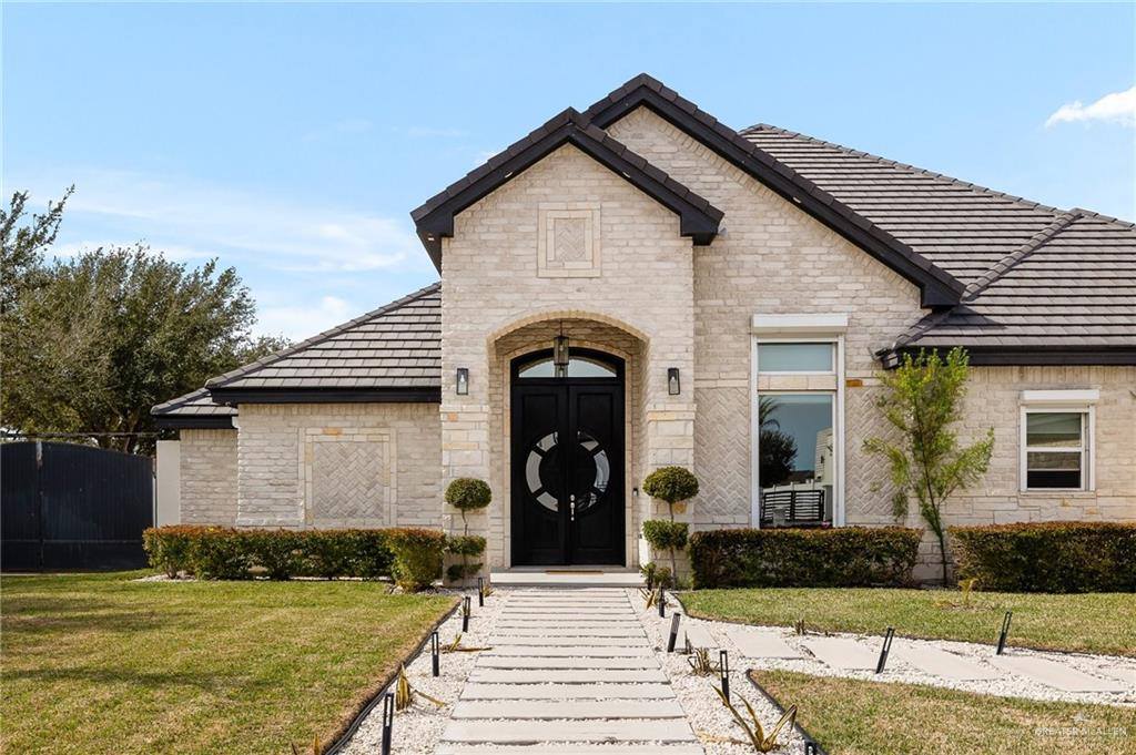 1208 Travis Street, Mission, TX 78572