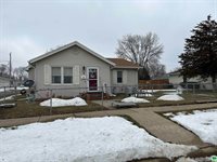 1633 Goldie Ave., Sioux City, IA 51109