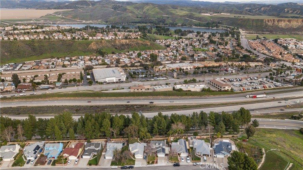 31916 Green Hill Drive, Castaic, CA 91384