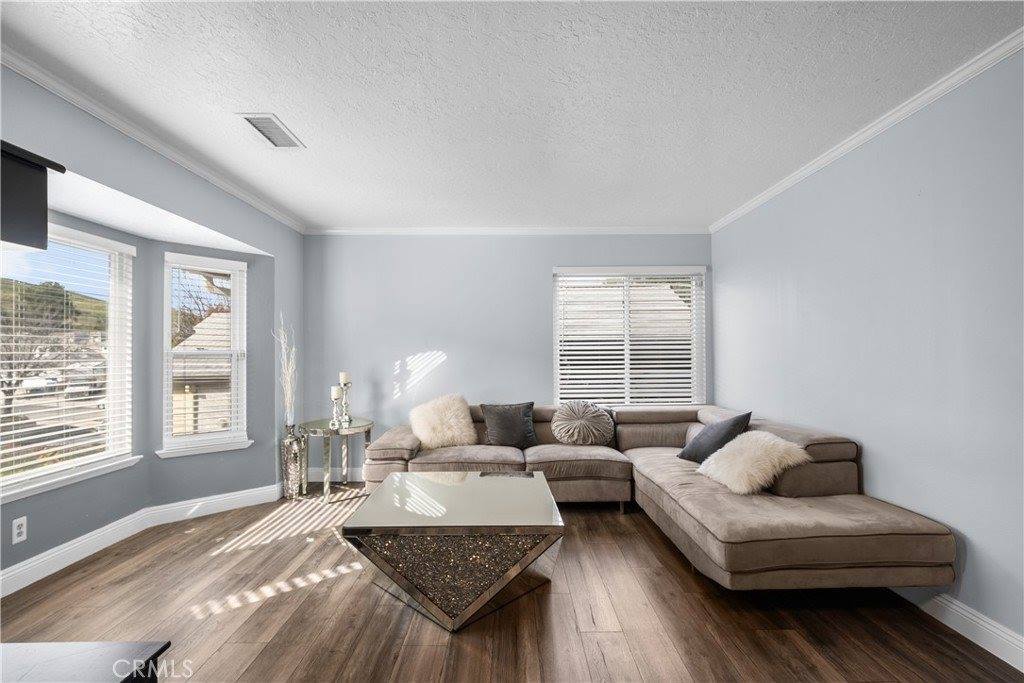 31916 Green Hill Drive, Castaic, CA 91384