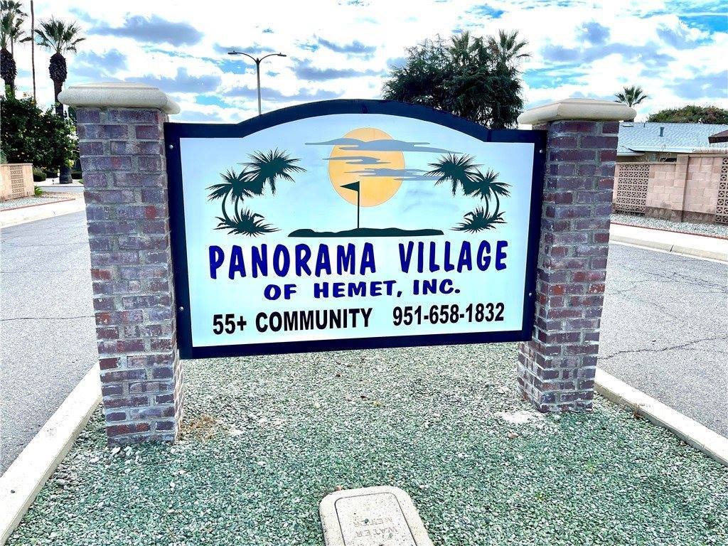 1260 Amberwood Drive, Hemet, CA 92543