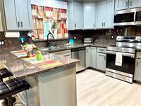 1260 Amberwood Drive, Hemet, CA 92543