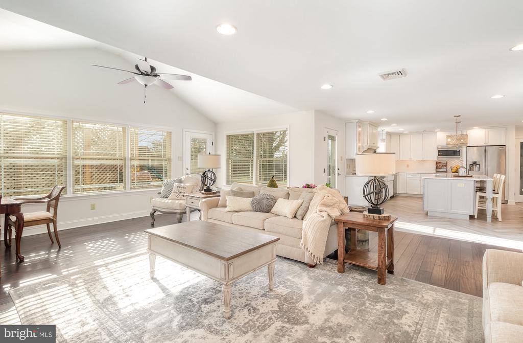 702 Robert Street, Mechanicsburg, PA 17055