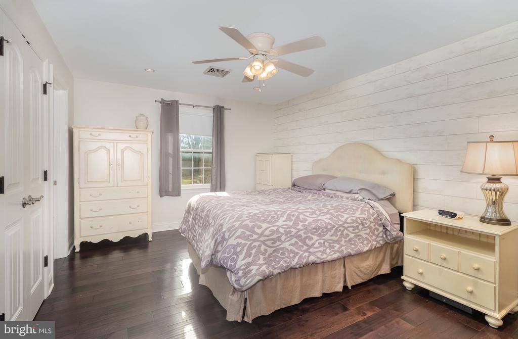 702 Robert Street, Mechanicsburg, PA 17055