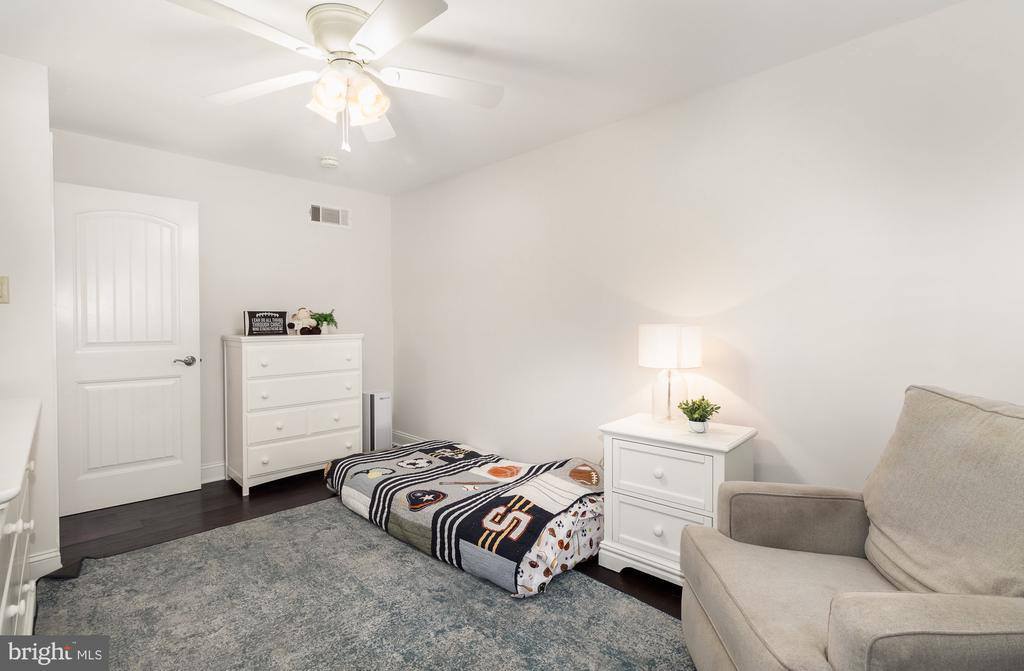 702 Robert Street, Mechanicsburg, PA 17055