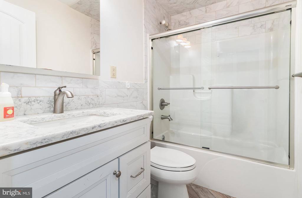 702 Robert Street, Mechanicsburg, PA 17055