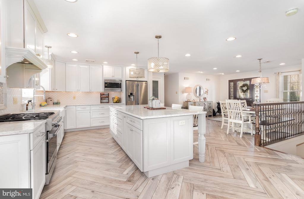 702 Robert Street, Mechanicsburg, PA 17055