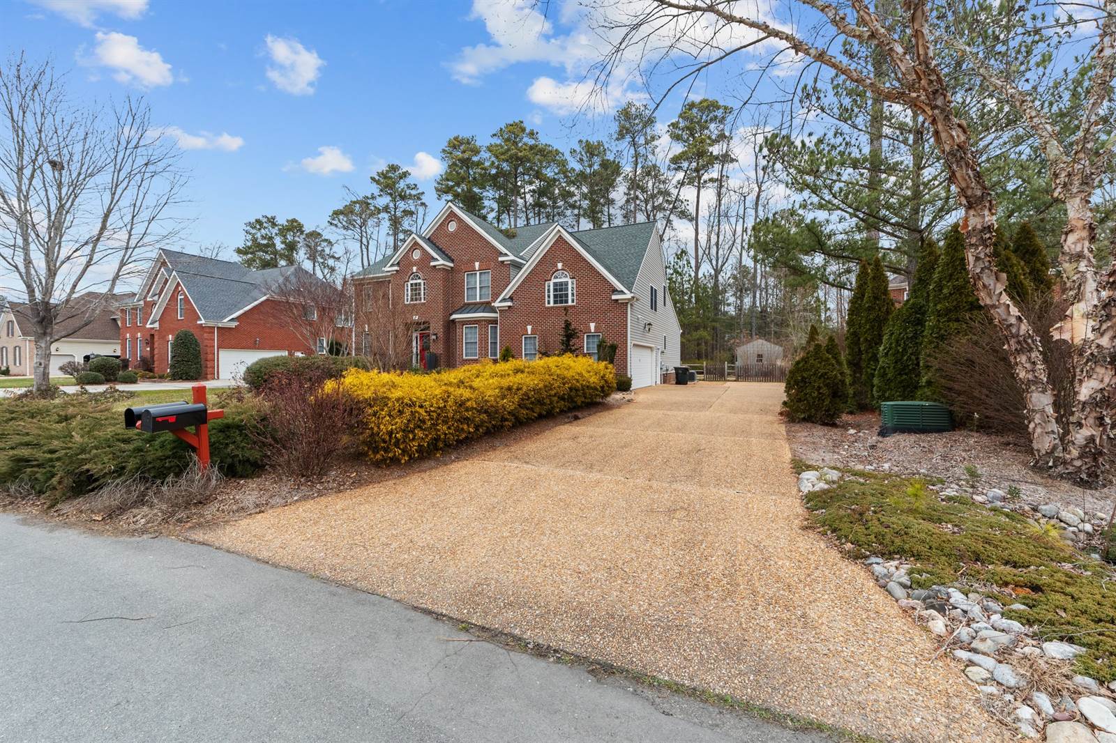 715 Kanawah Run, Yorktown, VA 23693