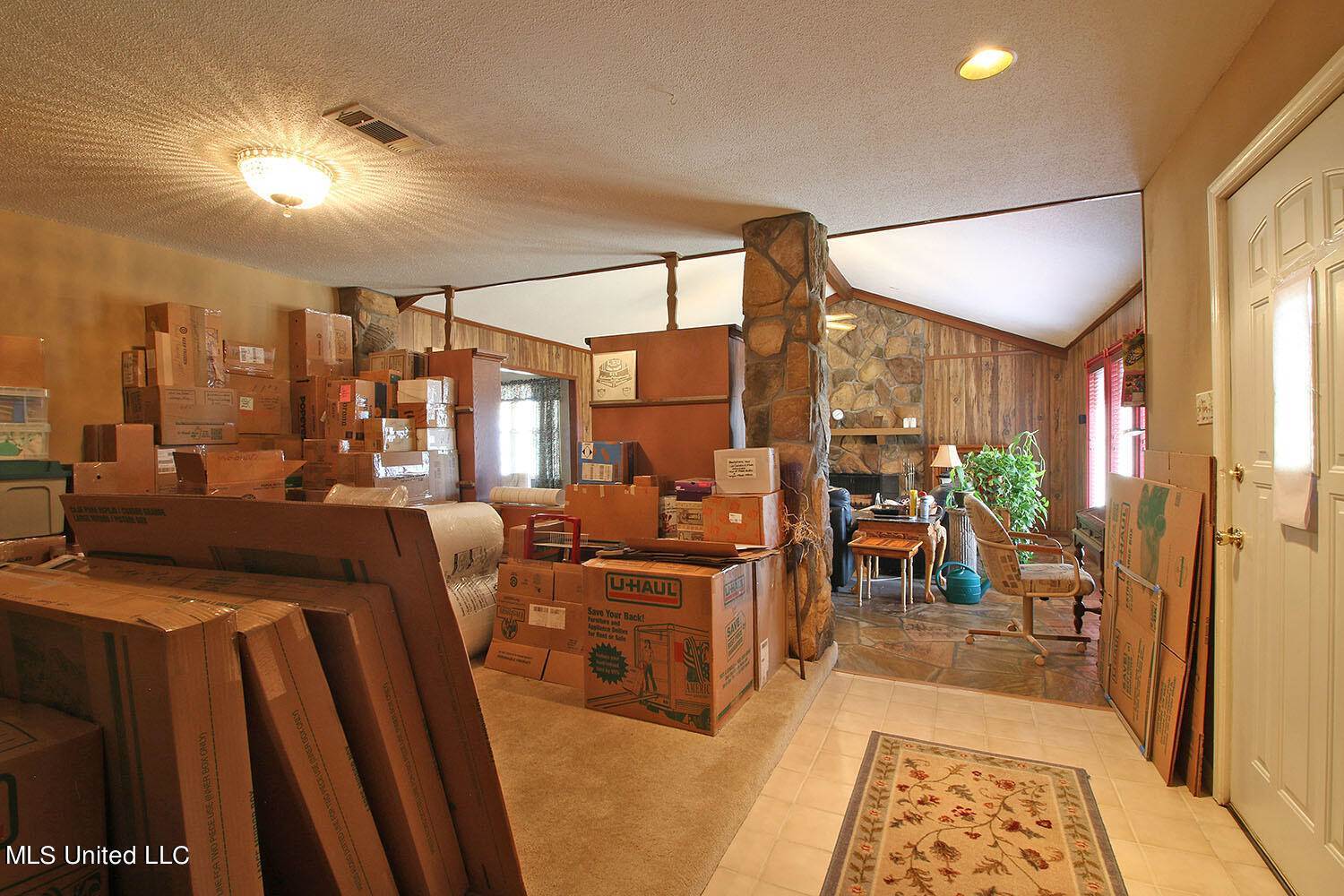 101 Warpath Trail Trail, Gulfport, MS 39503