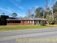 4941 Henry St, Milton, FL 32570