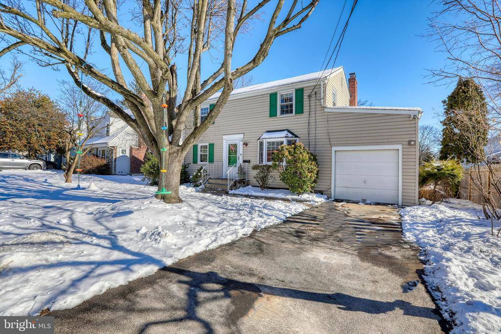 12 Patton Drive, Ewing, NJ 08618