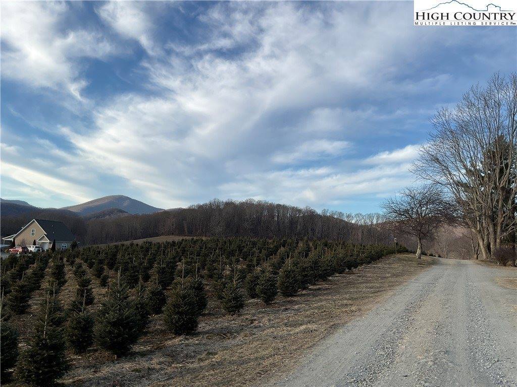 269 Panoramic Lane, Boone, NC 28607