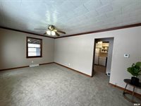 1363 Florence Avenue, Clinton, IA 52732