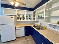 1363 Florence Avenue, Clinton, IA 52732