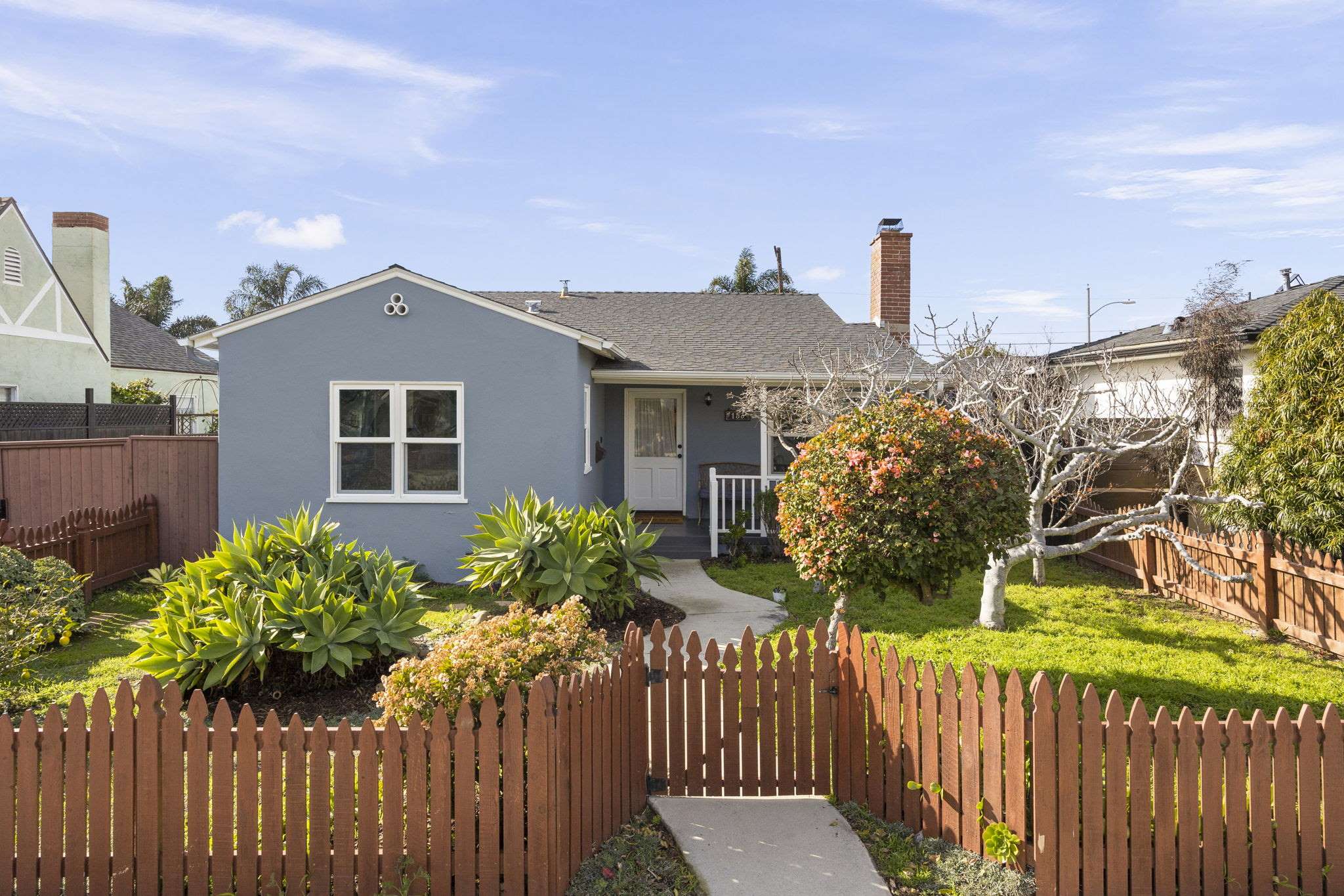 153 San Clemente Street, Ventura, CA 93001