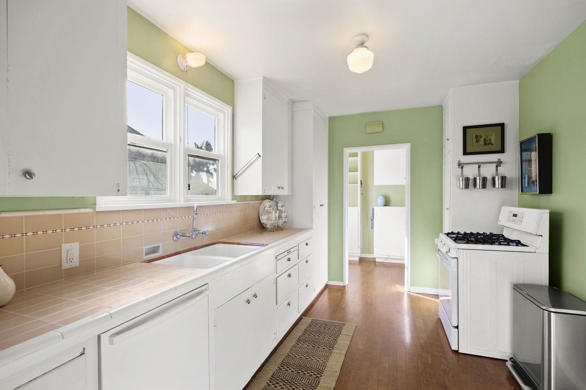 153 San Clemente Street, Ventura, CA 93001