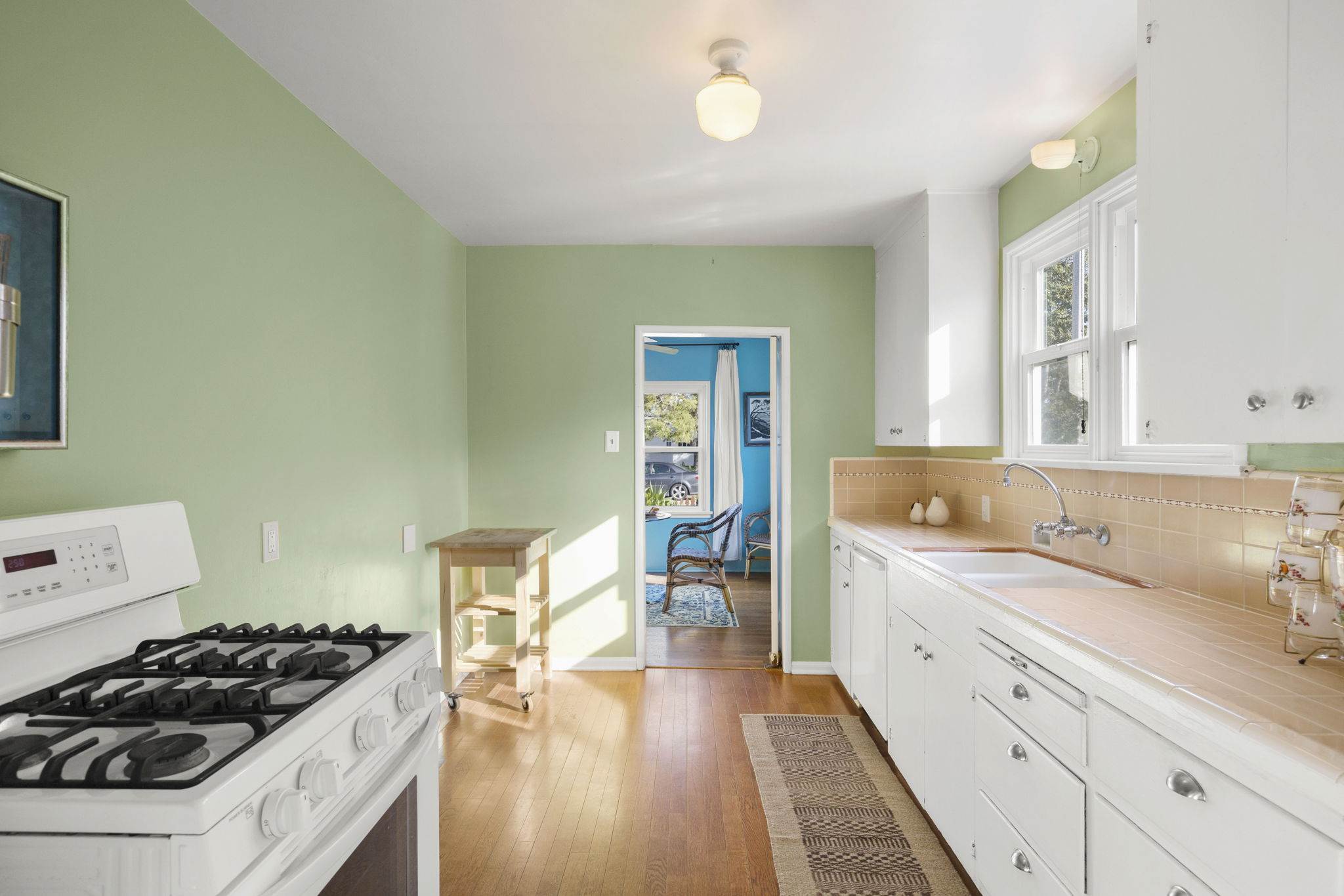 153 San Clemente Street, Ventura, CA 93001